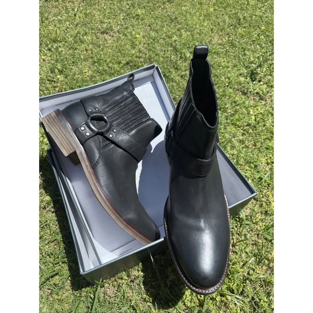 NIB Steve Madden Men's 12 Wayne Harness Chelsea Boots Black Leather Western